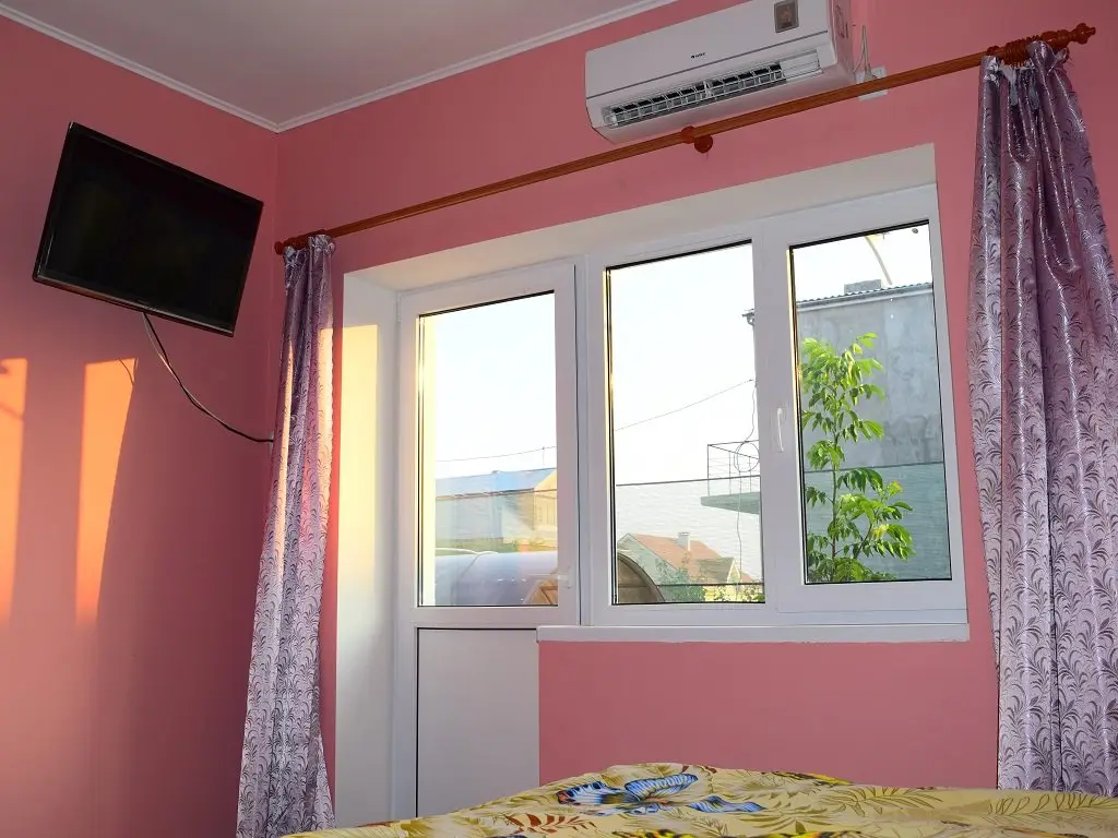 Севастополь: 5th Kilometer Guest House