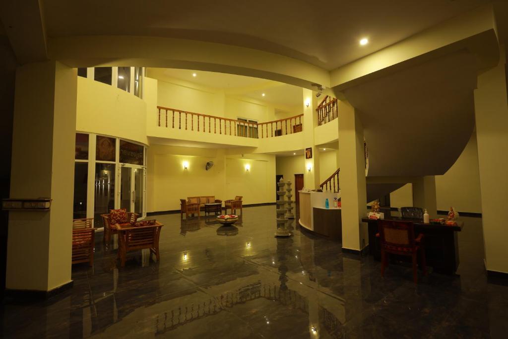 Eraniel: Hotel Rajeswari International