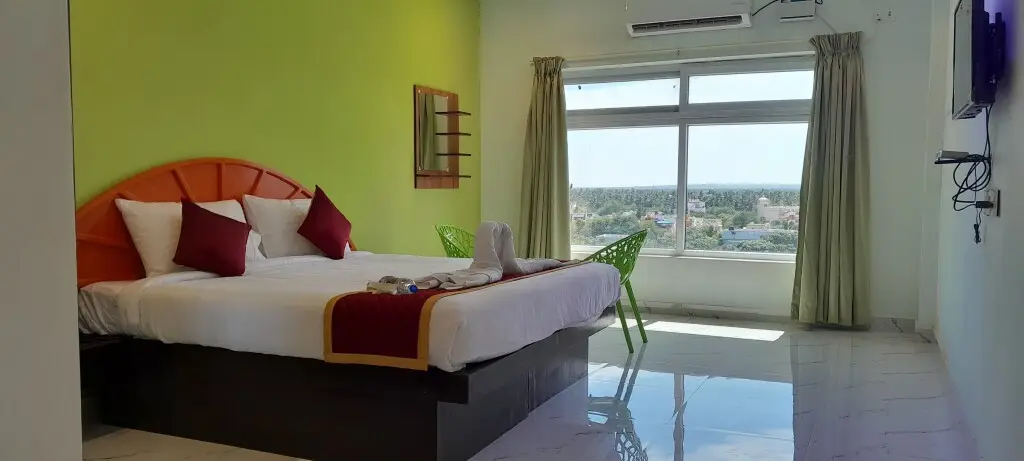 Eraniel: Hotel Rajeshwari International