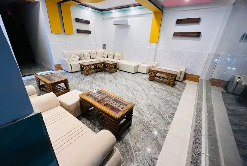 Файзабад: Awadh hotel Ayodhya