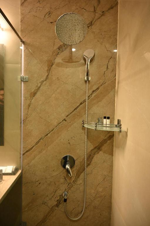 Файзабад: Hotel Krinoscco
