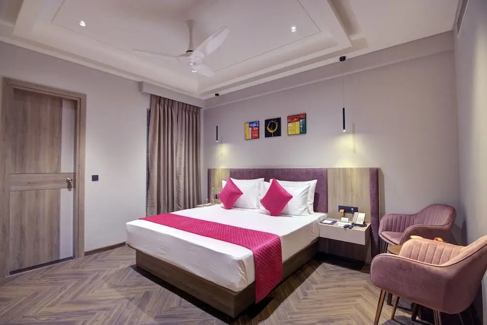 Файзабад: Cygnett Collection KK Hotel