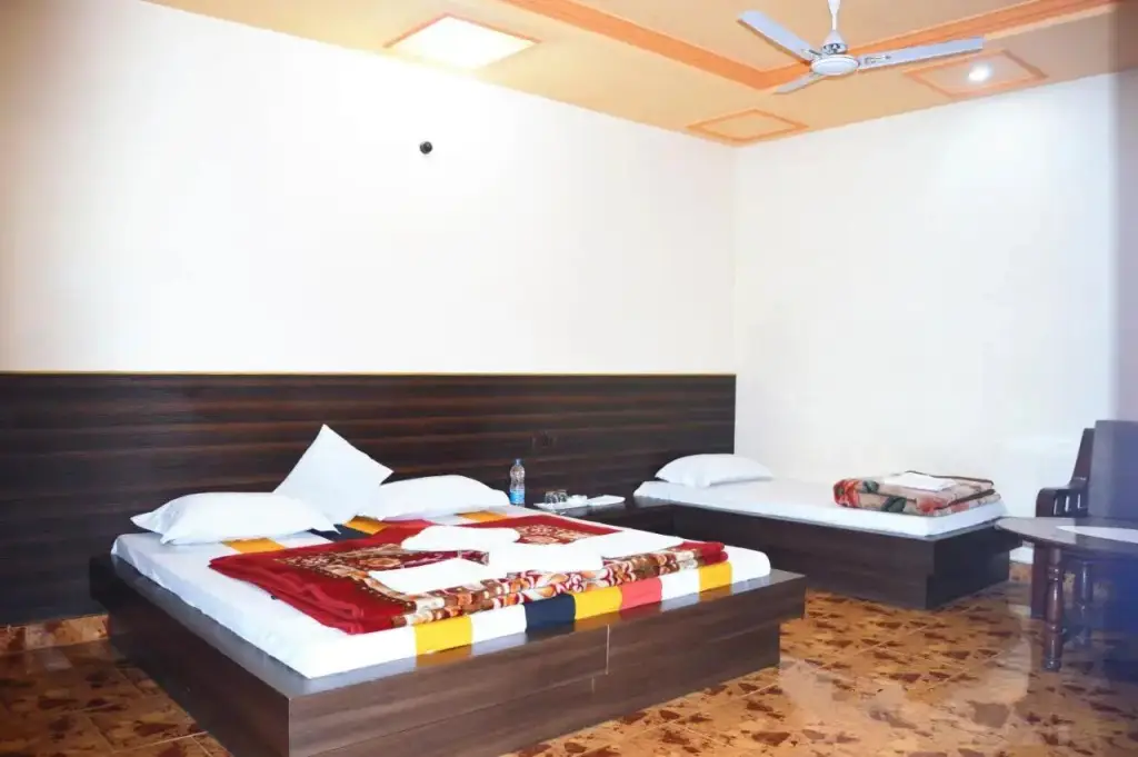 Фатехпур-Сикри: Hotel Goverdhan