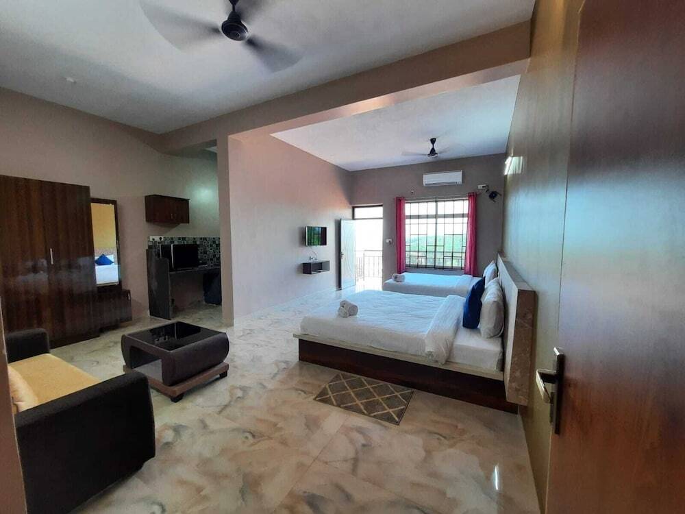 Гокарна: Hotel Golden Heights Gokarna