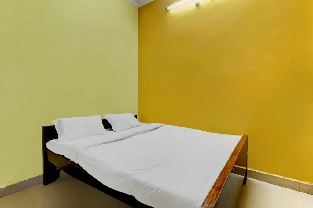 Гвалиор: OYO Flagship 806023 Hotel Royal
