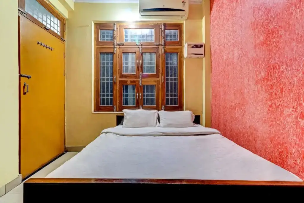 Гвалиор: OYO Flagship 806023 Hotel Royal