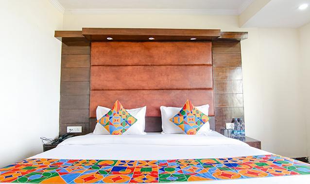 Хинджевади: FabHotel Palazzo
