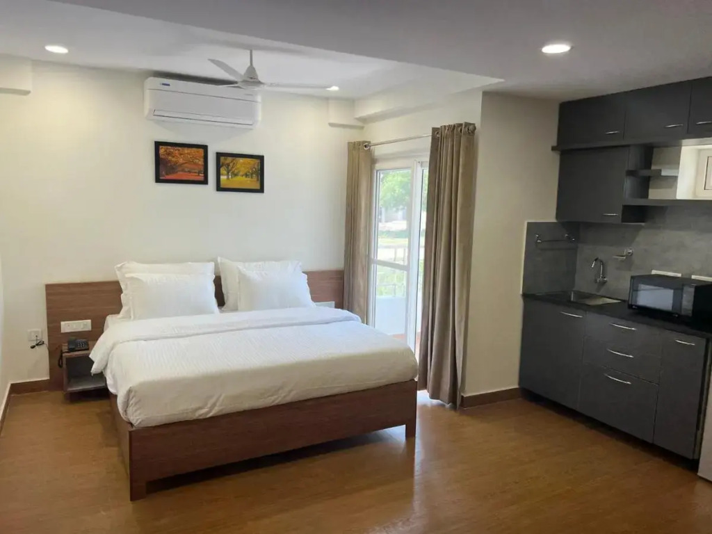 Хидерабад: Palladium Luxury Suites Financial District Unit I