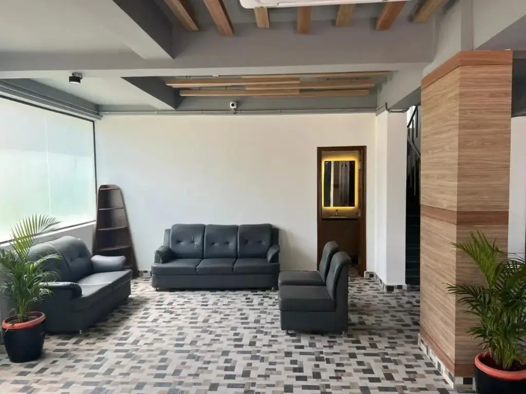 Хидерабад: Palladium Luxury Suites Financial District Unit I