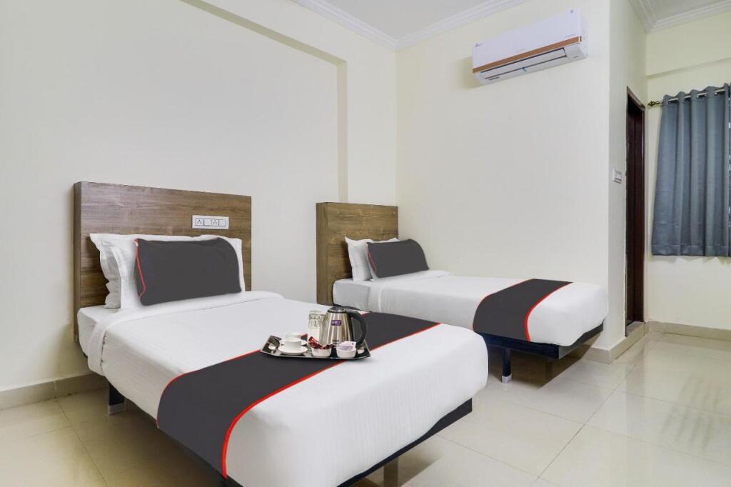 Хидерабад: Collection O 703031 Hotel Rio Kondapur