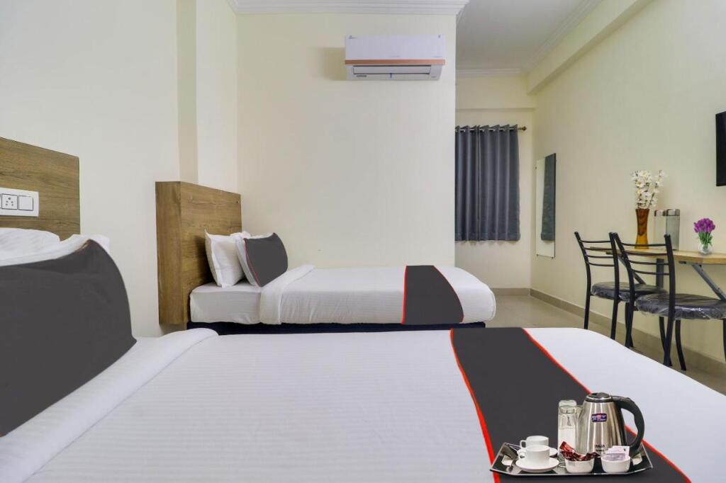 Хидерабад: Collection O 703031 Hotel Rio Kondapur