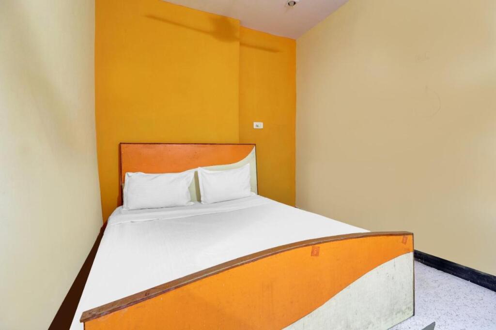 Хидерабад: SPOT ON 80459 Deccan Residency
