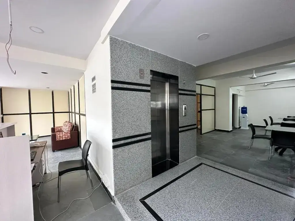 Хидерабад: Residence Retreat Service Apartments