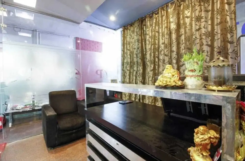 Хидерабад: iROOMZ Hotel Diamond Park