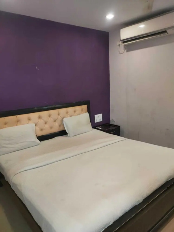 Хидерабад: iROOMZ Hotel Diamond Park