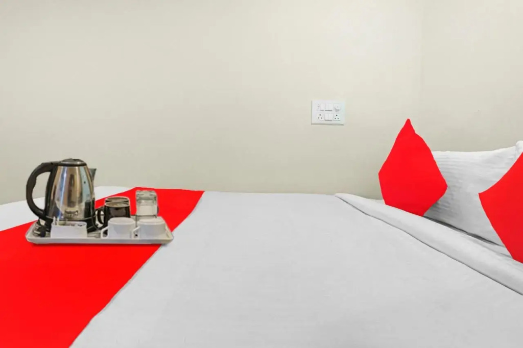 Хидерабад: OYO 70302 Aayush Stay Inn