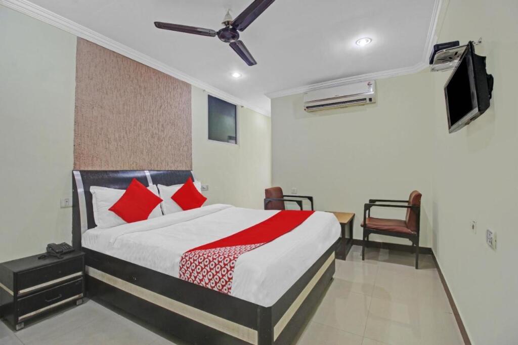 Хидерабад: OYO Flagship 808128 Hotel Kanak International