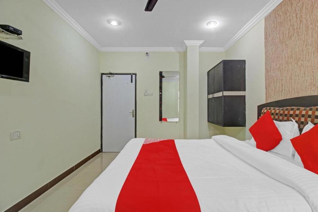 Хидерабад: OYO Flagship 808128 Hotel Kanak International
