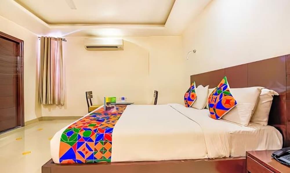 Джайпур: FabHotel Tipsyy Inn Suites