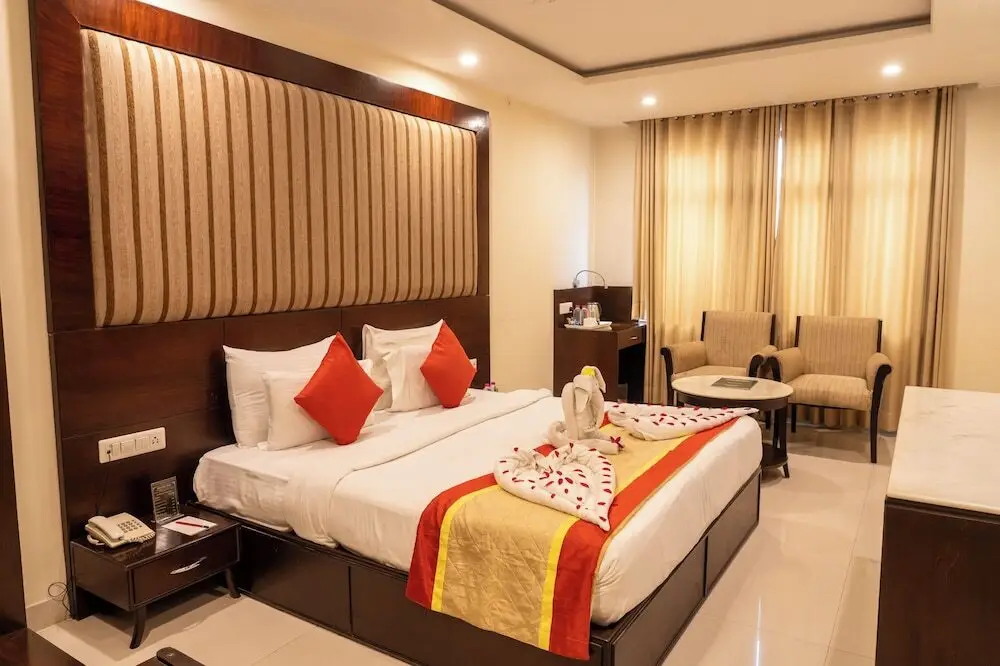 Джайпур: Hotel Raj Plaza