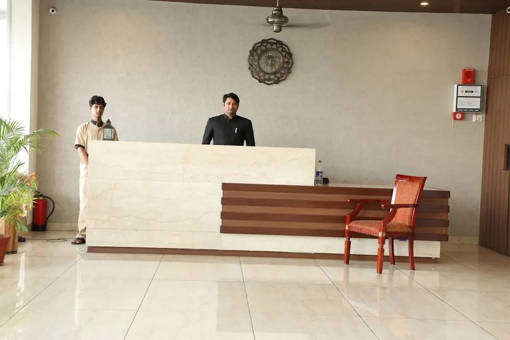 Джайпур: Hotel Raj Plaza