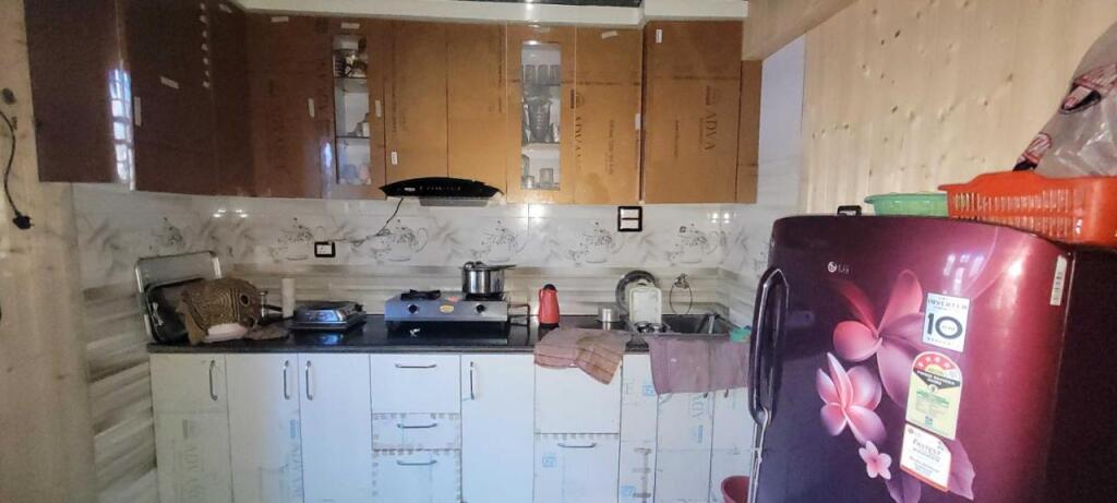 Катра: POP HOME 80545B Zohan Homestay