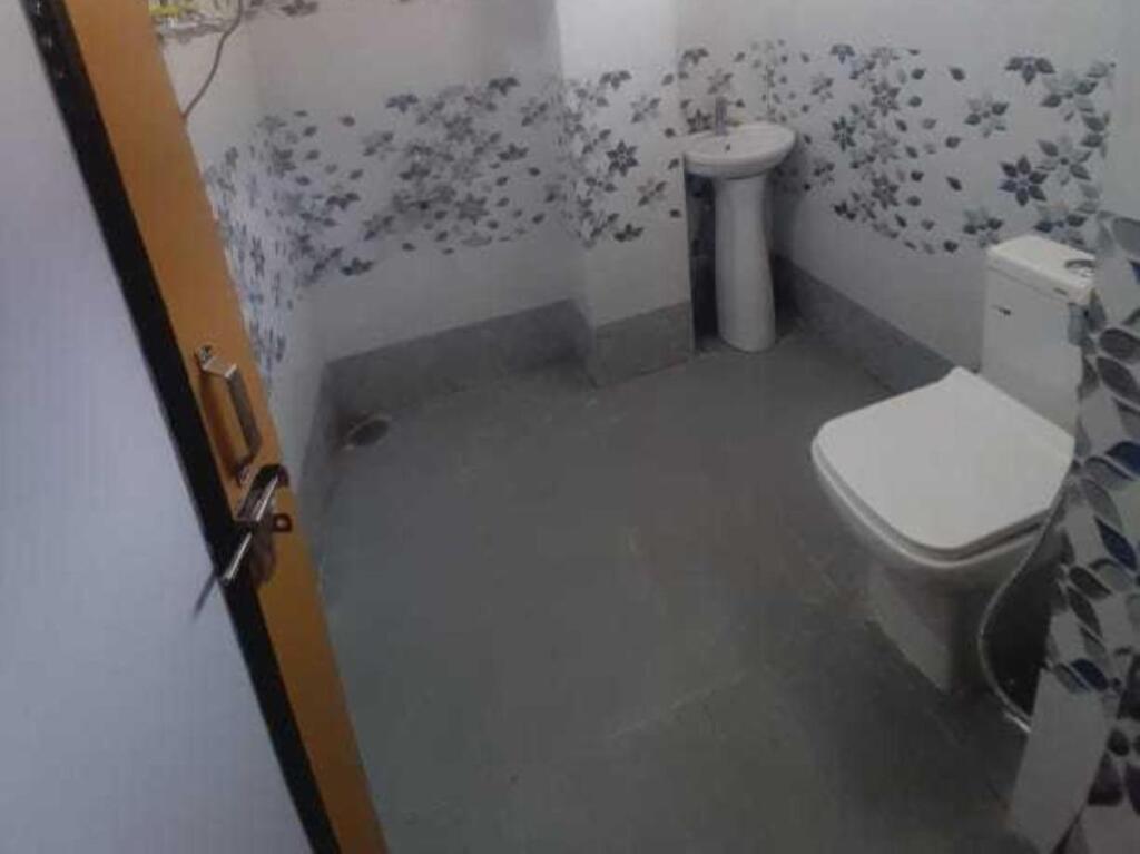 Катра: SPOT ON 804775 Hotel River View