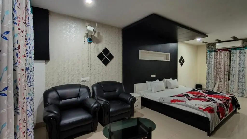 Паллипурам: PPH Living Khaleej Residency