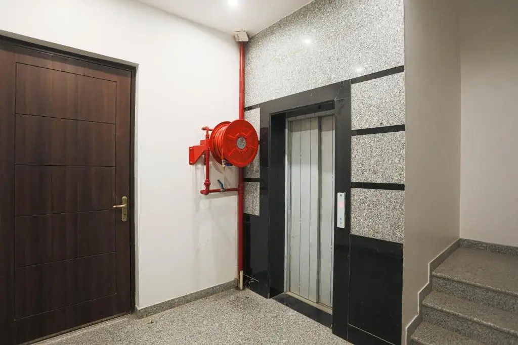 Гуруграм: Townhouse 815 Akshay Residency