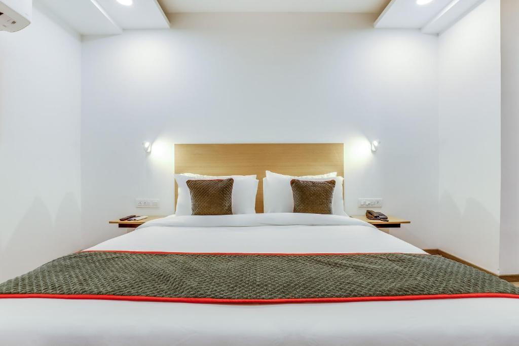 Гуруграм: OYO Townhouse 493 Hotel Tel One Stay Near Omaxe Celebration Mall