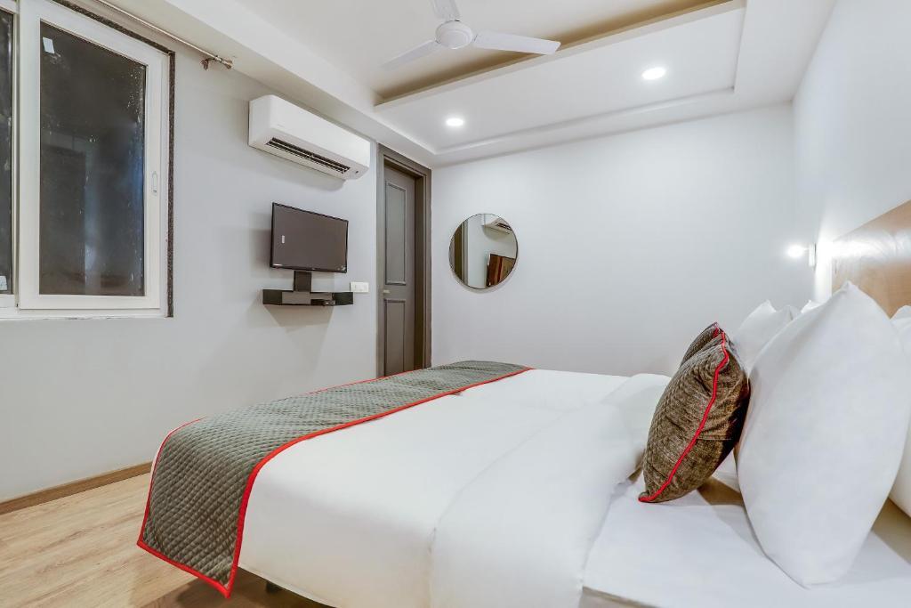 Гуруграм: OYO Townhouse 493 Hotel Tel One Stay Near Omaxe Celebration Mall