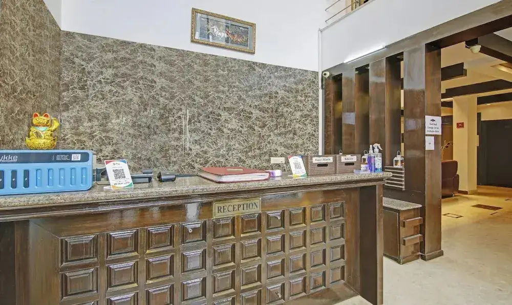 Гуруграм: Hotel Blue Moon Residency Near Huda Metro station