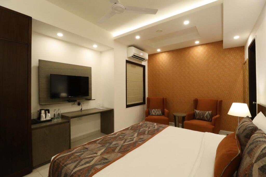 Гуруграм: Ahuja Residency City Centre
