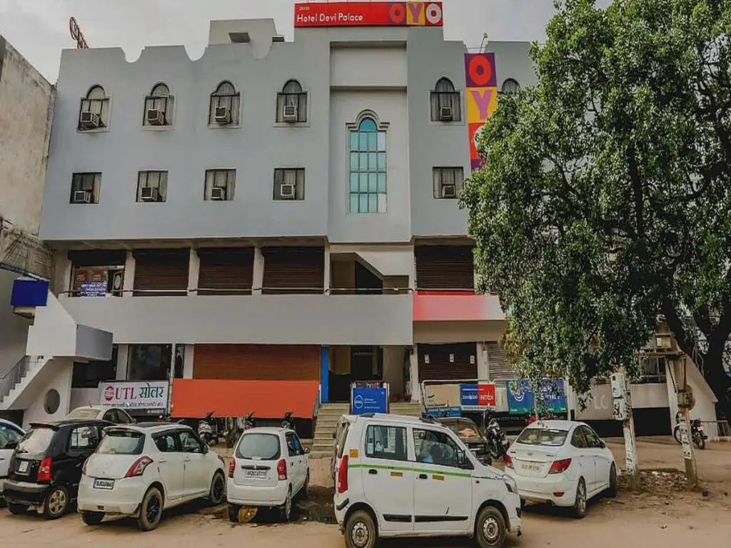 OYO Flagship 703127 Hotel Devi Palace — фото 1