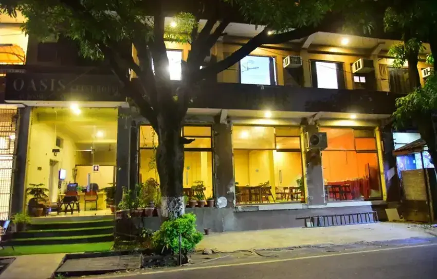 Кангра: Hotel Oasis