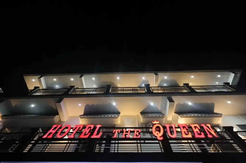 Кангра: Hotel The Queen by Jal's