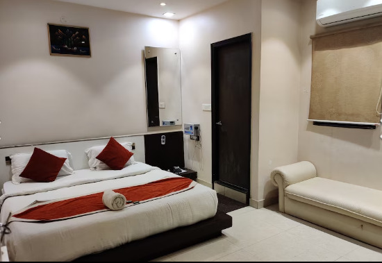 Канпур: New Hotel Sanjay