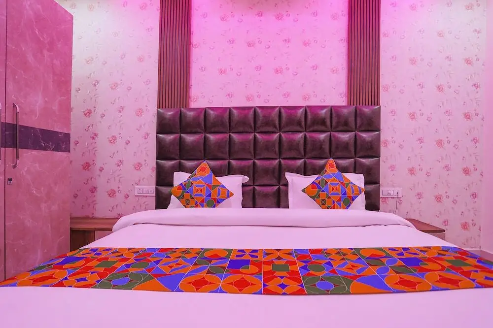 Канпур: Fabhotel Naman