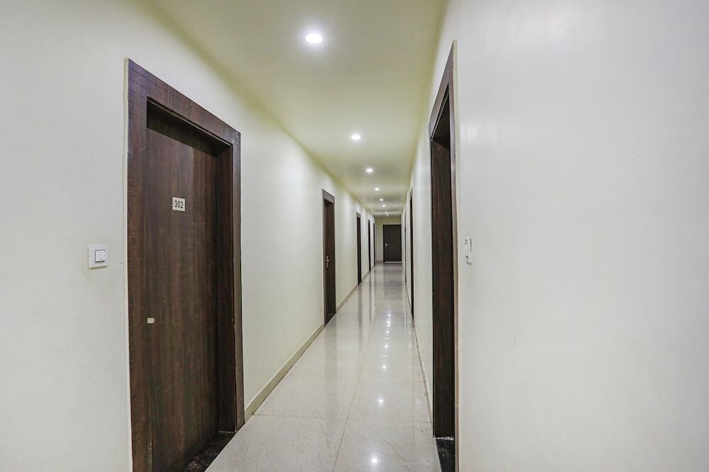 Канпур: Fabhotel Naman