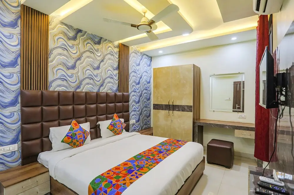 Канпур: Fabhotel Naman