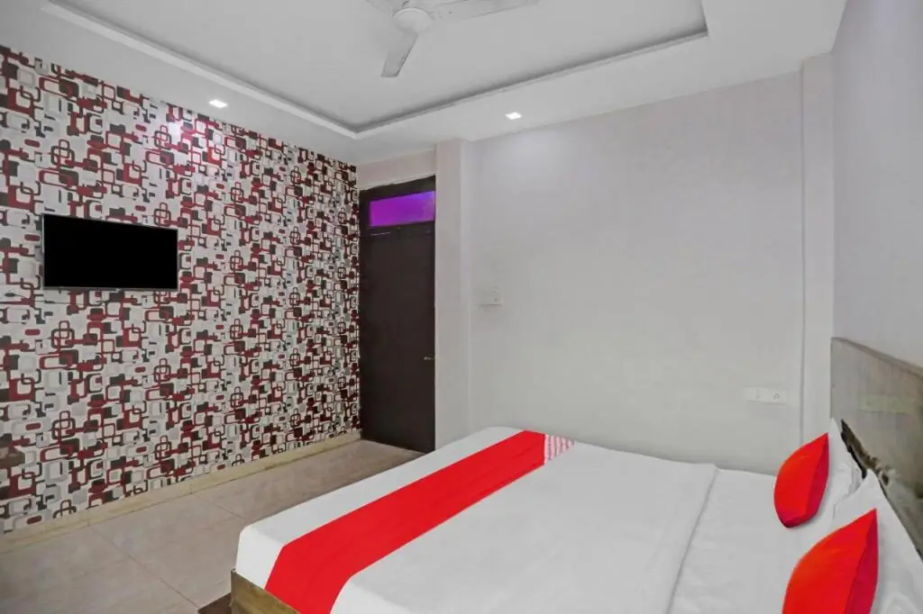 Канпур: Oyo Flagship 805597 Shri Nanadan Palace