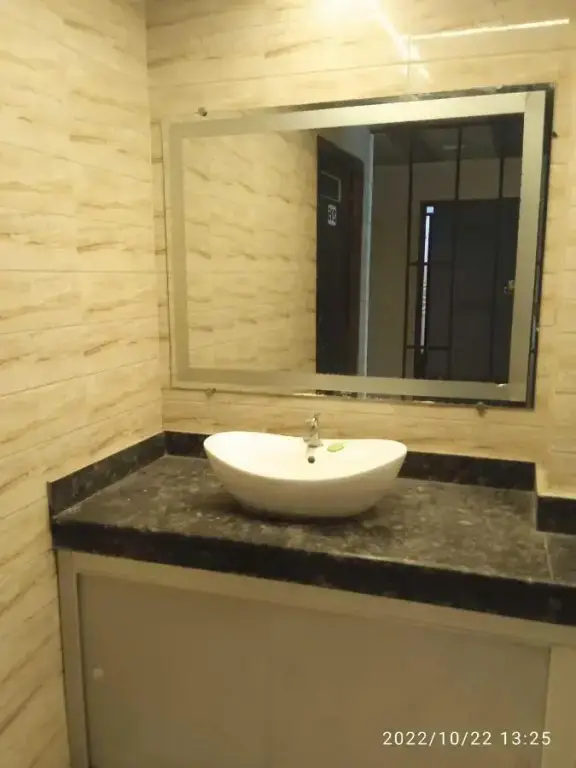 Канпур: OYO 702305 Hotel Rajeshwari Plaza