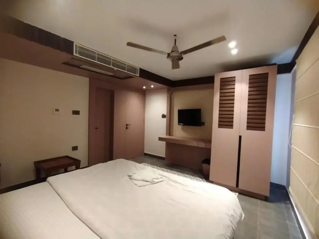 Канпур: Hotel The Palassio