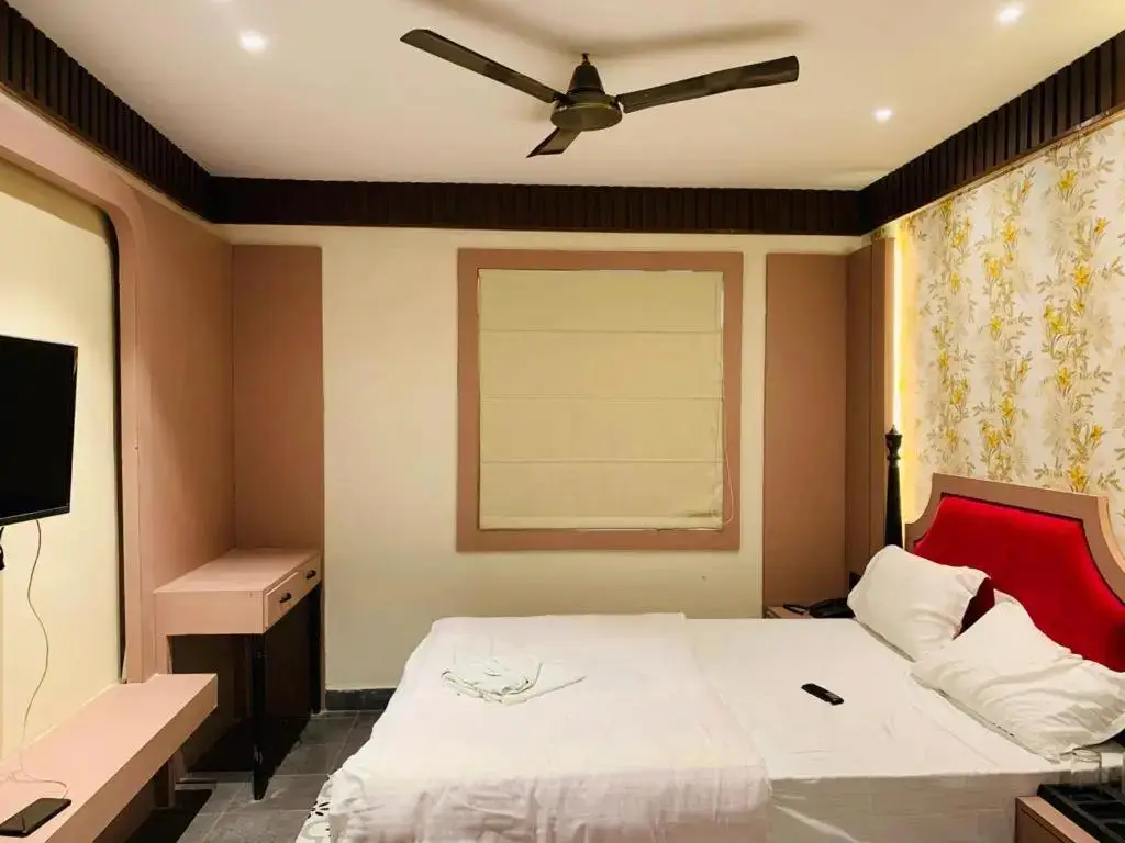 Канпур: Hotel The Palassio