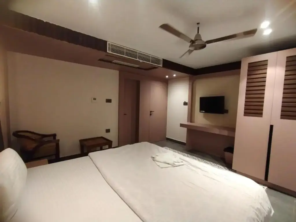 Канпур: Hotel The Palassio