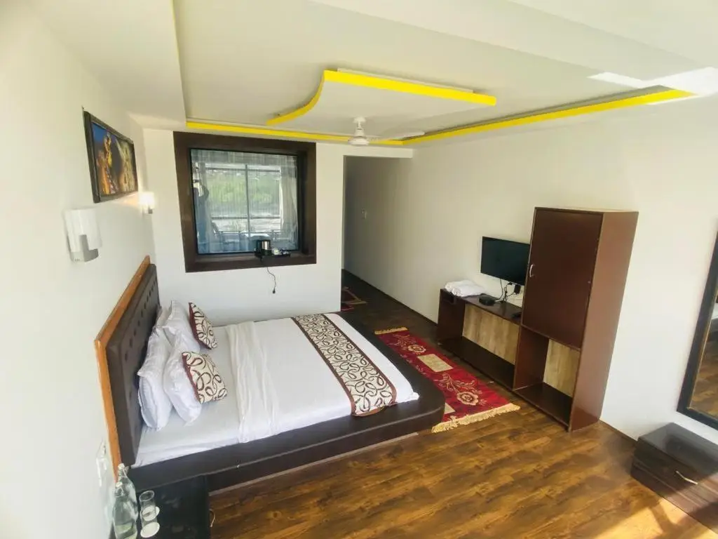 Каргил: Hotel The White Castle