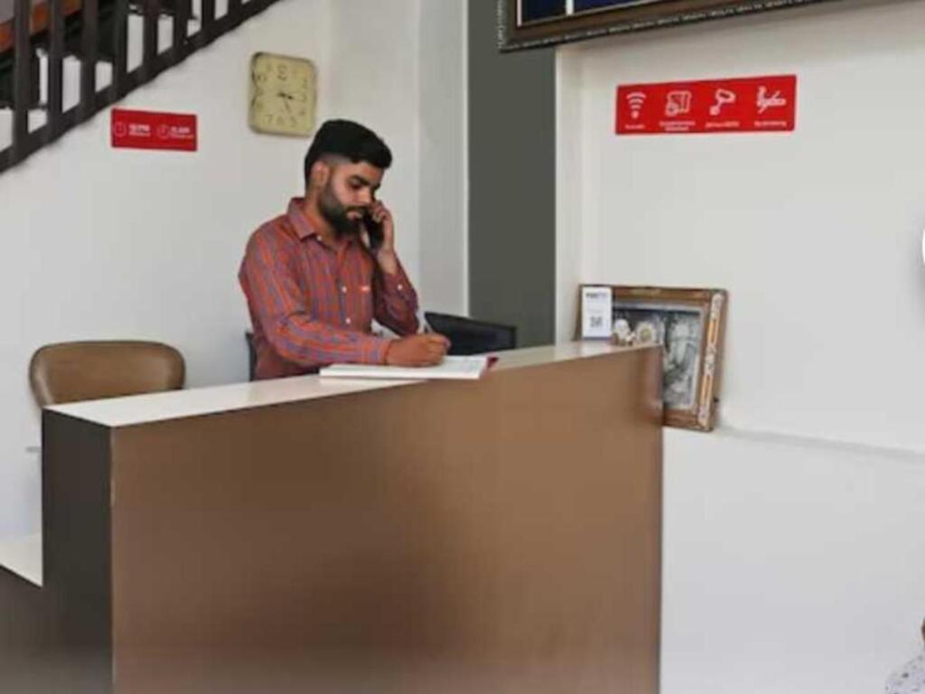 Гуруграм: OYO Flagship 808121 Hotel Saffron