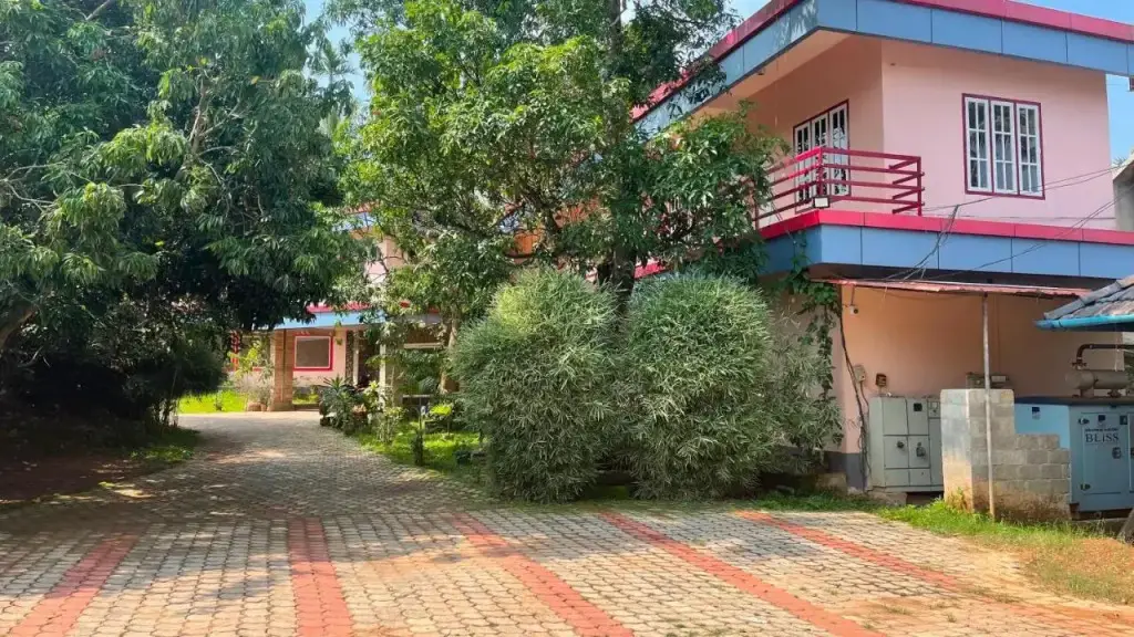 Султан-Батери: Capital O 89196 Yayaz Resorts