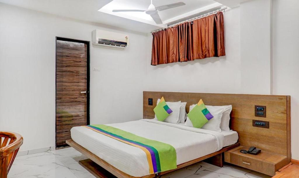 Колхапур: Hotel Shivas Inn, Kolhapur