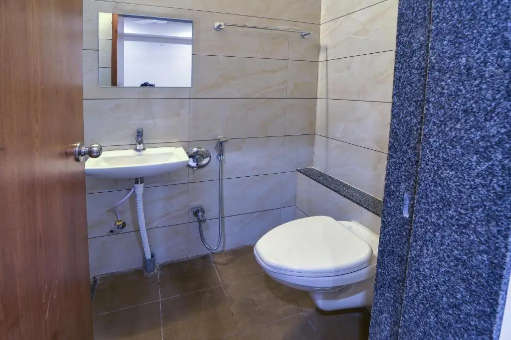 Колхапур: Hotel Trushadham